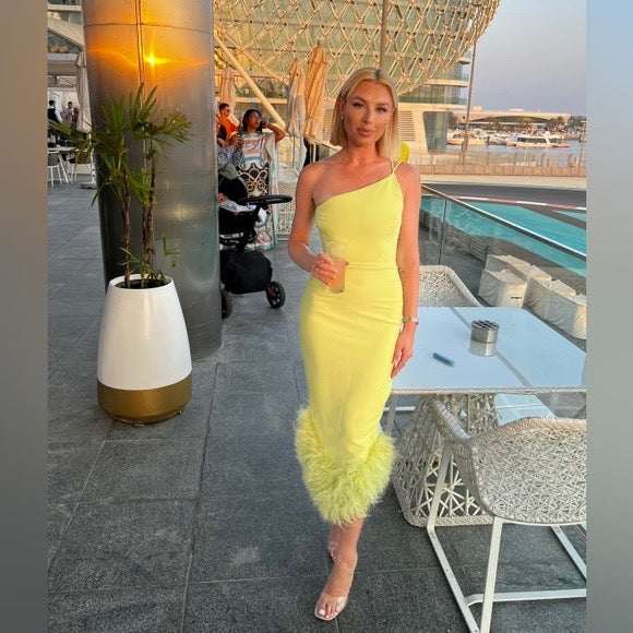 House Of CB Alessia Lime Midi Dress THE DESIGNER HIRE SPOT House Of CB Alessia Lime Midi Dress THE DESIGNER HIRE SPOT